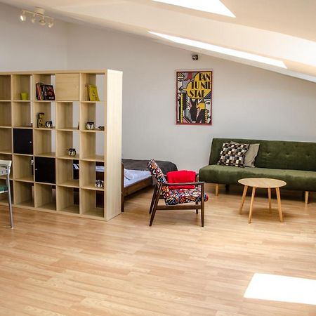 Radna Apartment Варшава Екстериор снимка