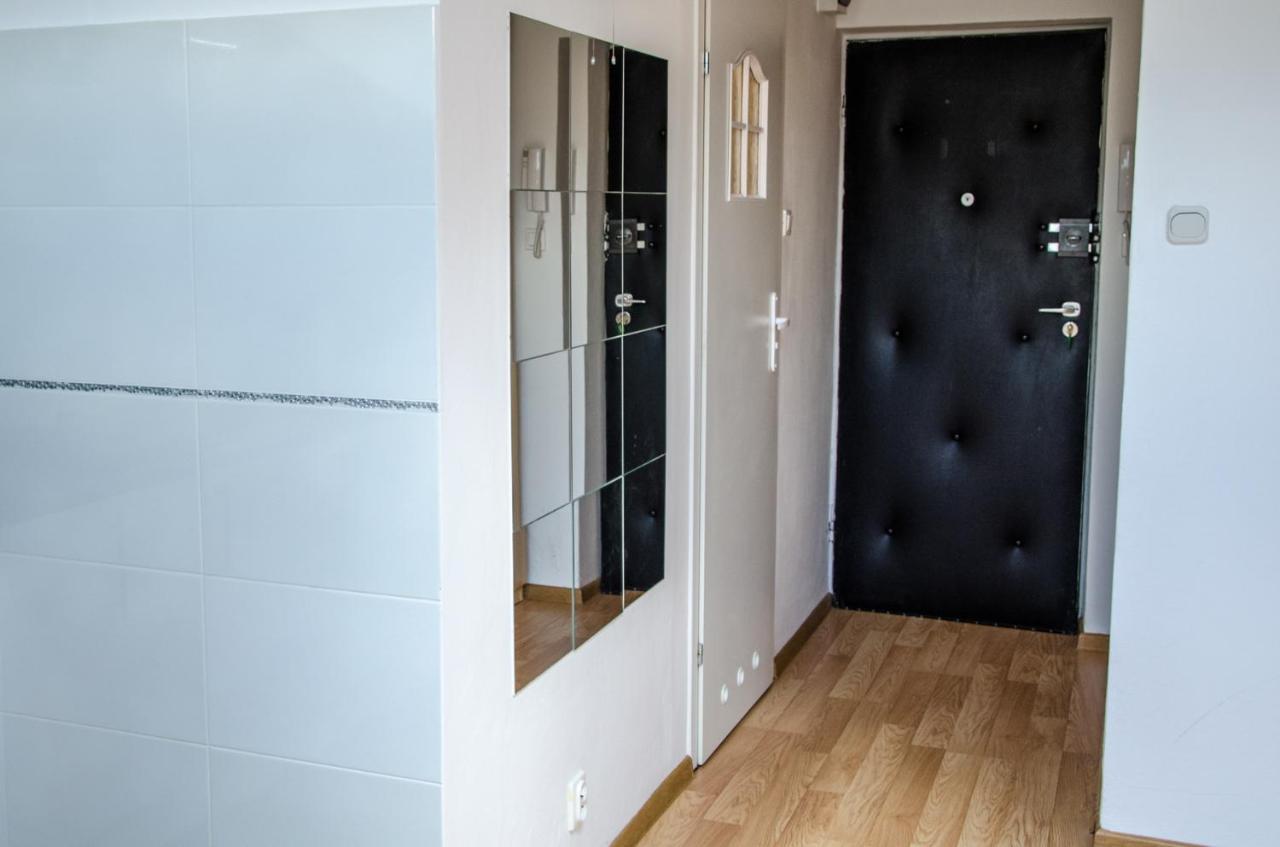 Radna Apartment Варшава Екстериор снимка