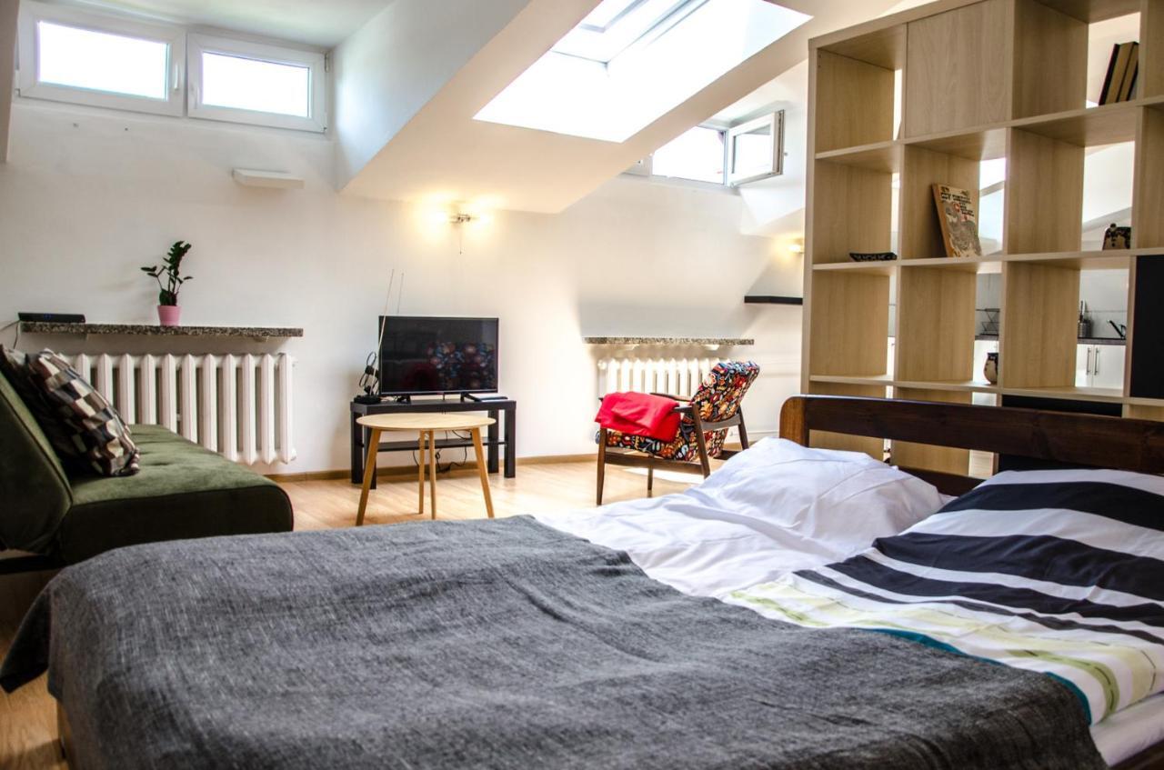 Radna Apartment Варшава Екстериор снимка